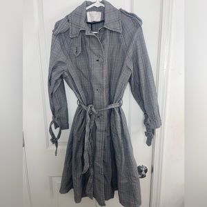 Black & Grey Plaid Trench Coat 🧥